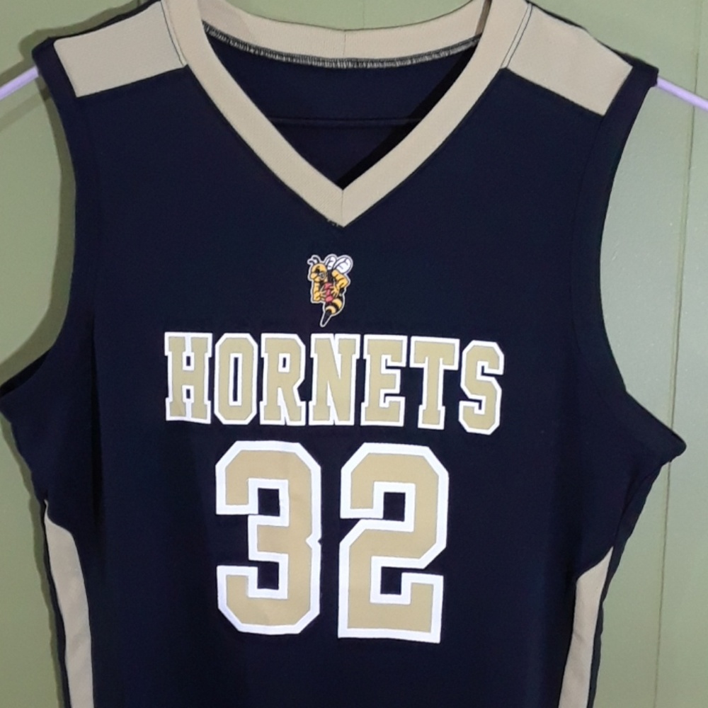 HORNETS CHARLOTTE  #32 BASKETBALL JERSEY MENS XL